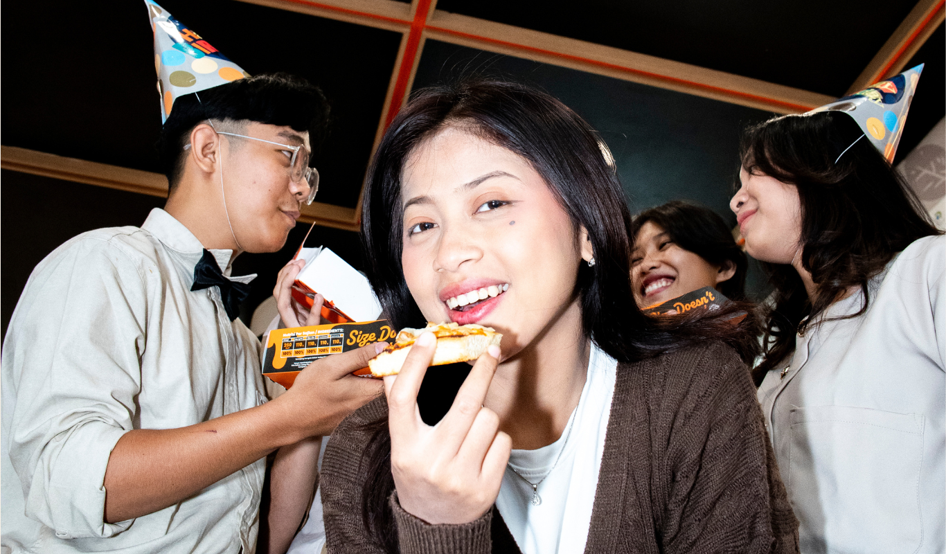 Bahagia Itu Sederhana, Ini 4 Cara Menemukan Kebahagiaan Ala Pizza Ranjang